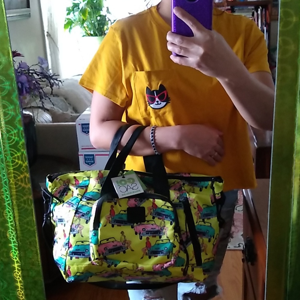 🆕 Go Sac vintage car print small weekender💖
